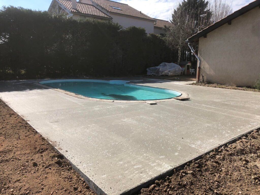 Construction d'une terrasse en béton à Chaponost - enterprise de maçonnerie à Chaponost - maçon Chaponost